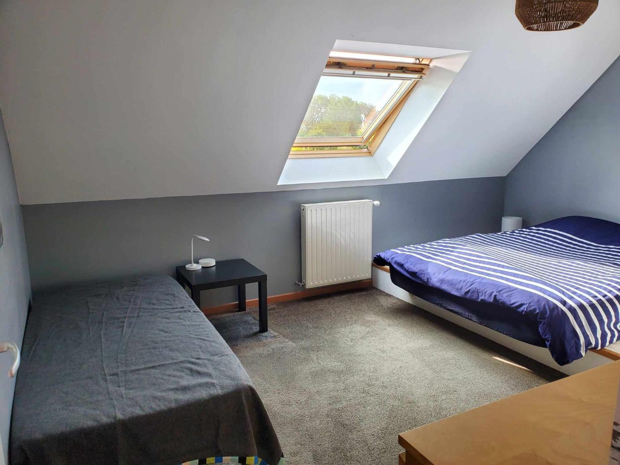 L Etablissement Gold Beach Propose 1 Hebergement , Maison 80M2 Avec Terrain 500M2, Parking Prive A 4 Min Du Port Artificiel D Arromanches, Services Accueil Personnalise, Lits Faits, Serviettes, Menage, Netflix, Wifi Ryes Ngoại thất bức ảnh